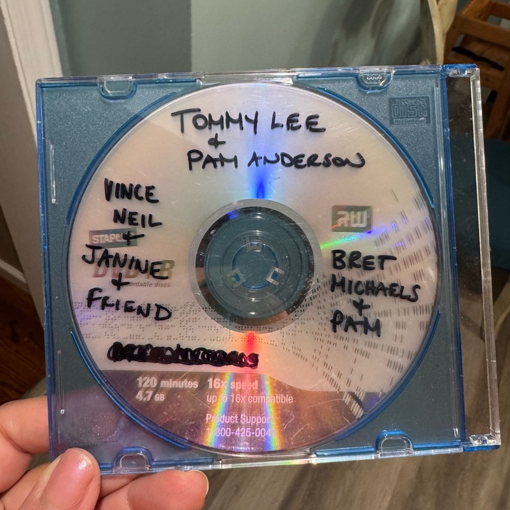 Pam Anderson & Tommy Lee UNCENSORED DVD with bonus Pam & Bret Michaels